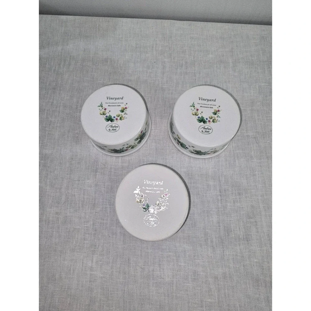 Andrea by Sadek Vineyard Ramekins White Floral Berry Set of 3 OS Excellent